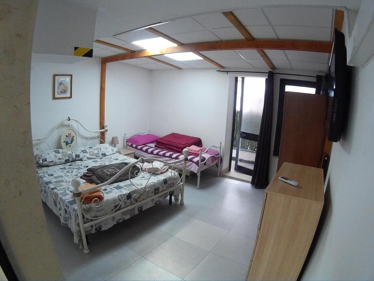 Central Private Flat By Old Town, Shops, Restaurants Bari Exteriér fotografie